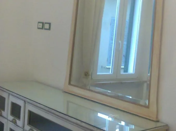 A Cento Metri Dal Mare *